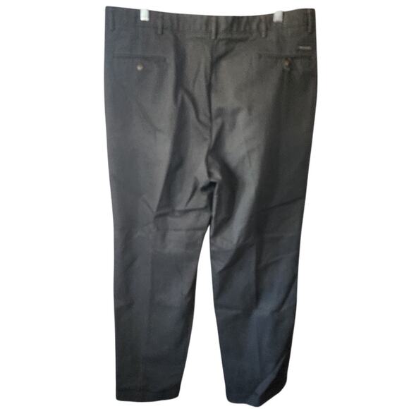 Dockers Khakis Men's Gray Pleated Front Cuffed Hem Pants W42 L 32 - Picture 6 of 7